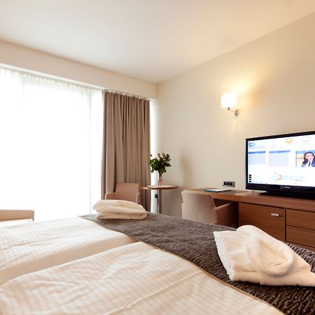 บอฮินจ์ อีโค โฮเต็ล 4 สตาร์+ Hotel Bohinjska Bistrica ภายนอก รูปภาพ