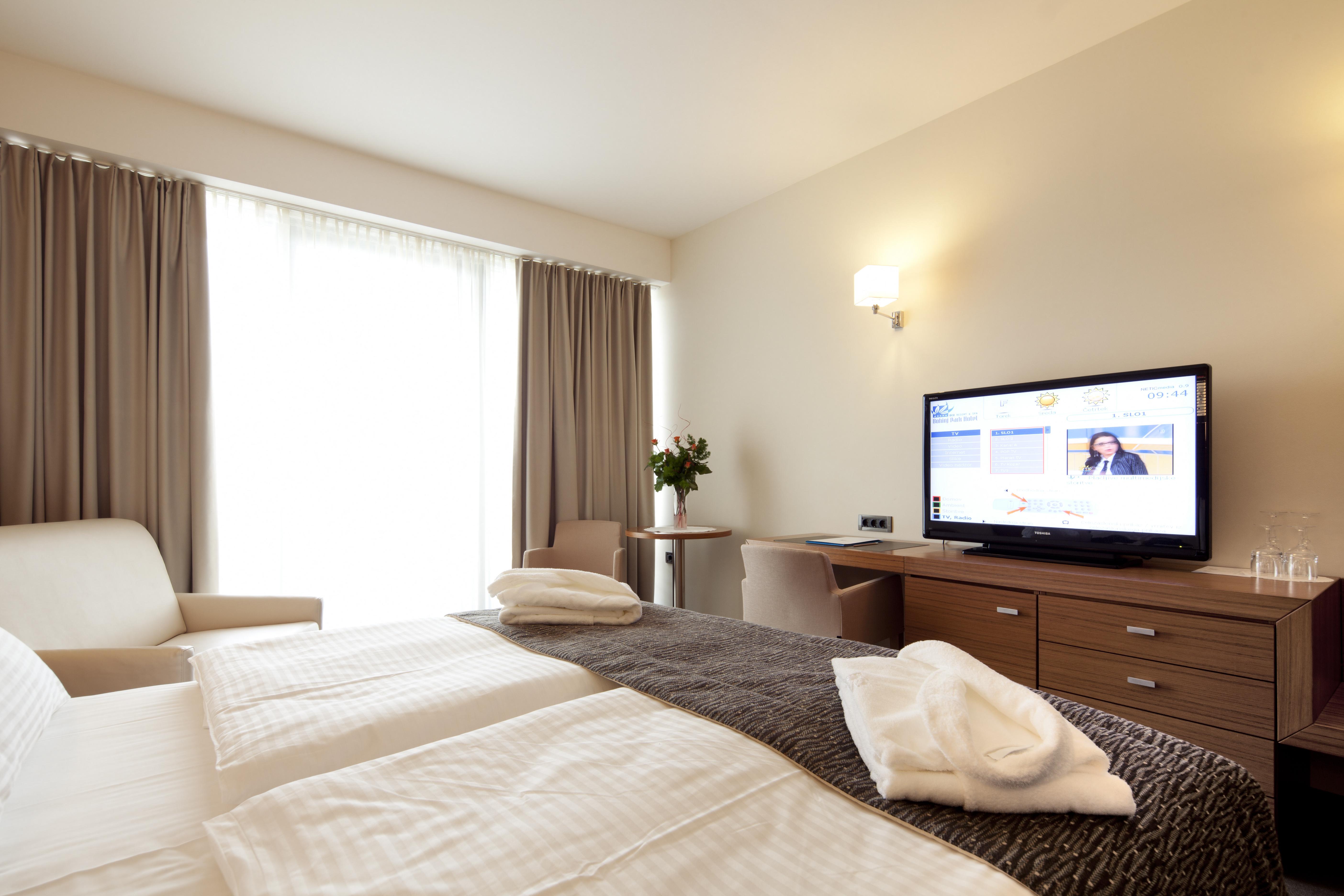 บอฮินจ์ อีโค โฮเต็ล 4 สตาร์+ Hotel Bohinjska Bistrica ภายนอก รูปภาพ