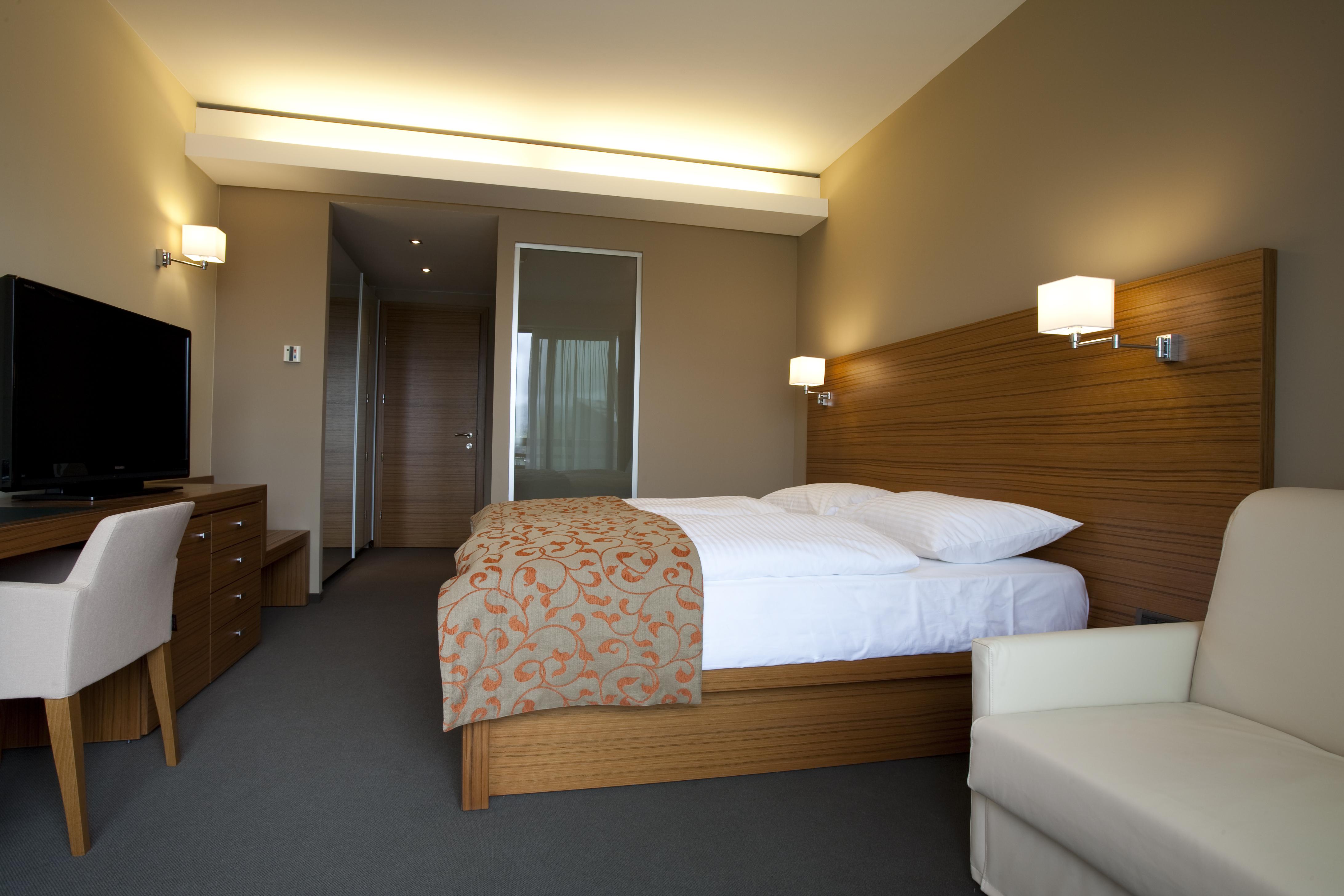 บอฮินจ์ อีโค โฮเต็ล 4 สตาร์+ Hotel Bohinjska Bistrica ภายนอก รูปภาพ