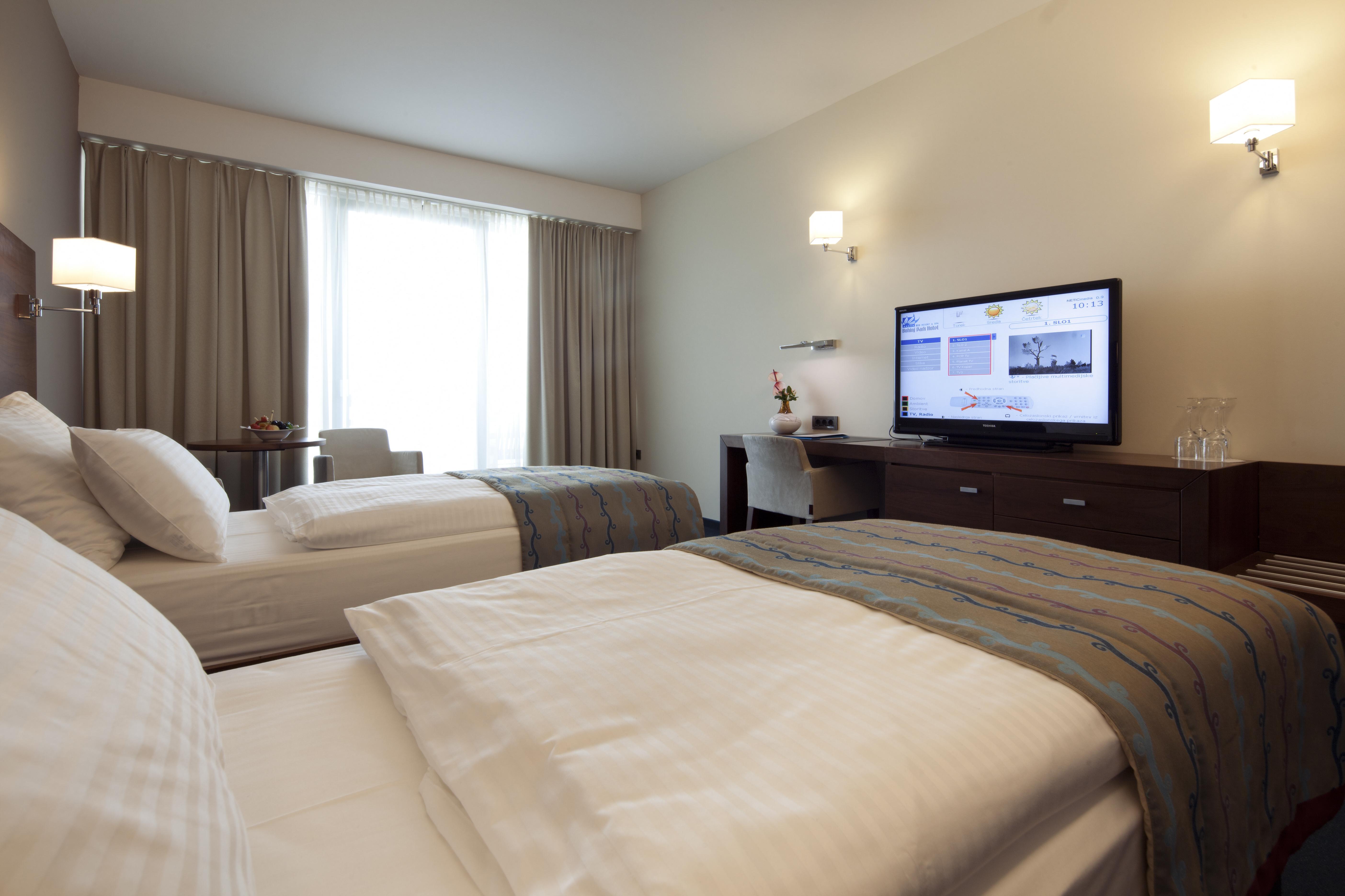 บอฮินจ์ อีโค โฮเต็ล 4 สตาร์+ Hotel Bohinjska Bistrica ภายนอก รูปภาพ