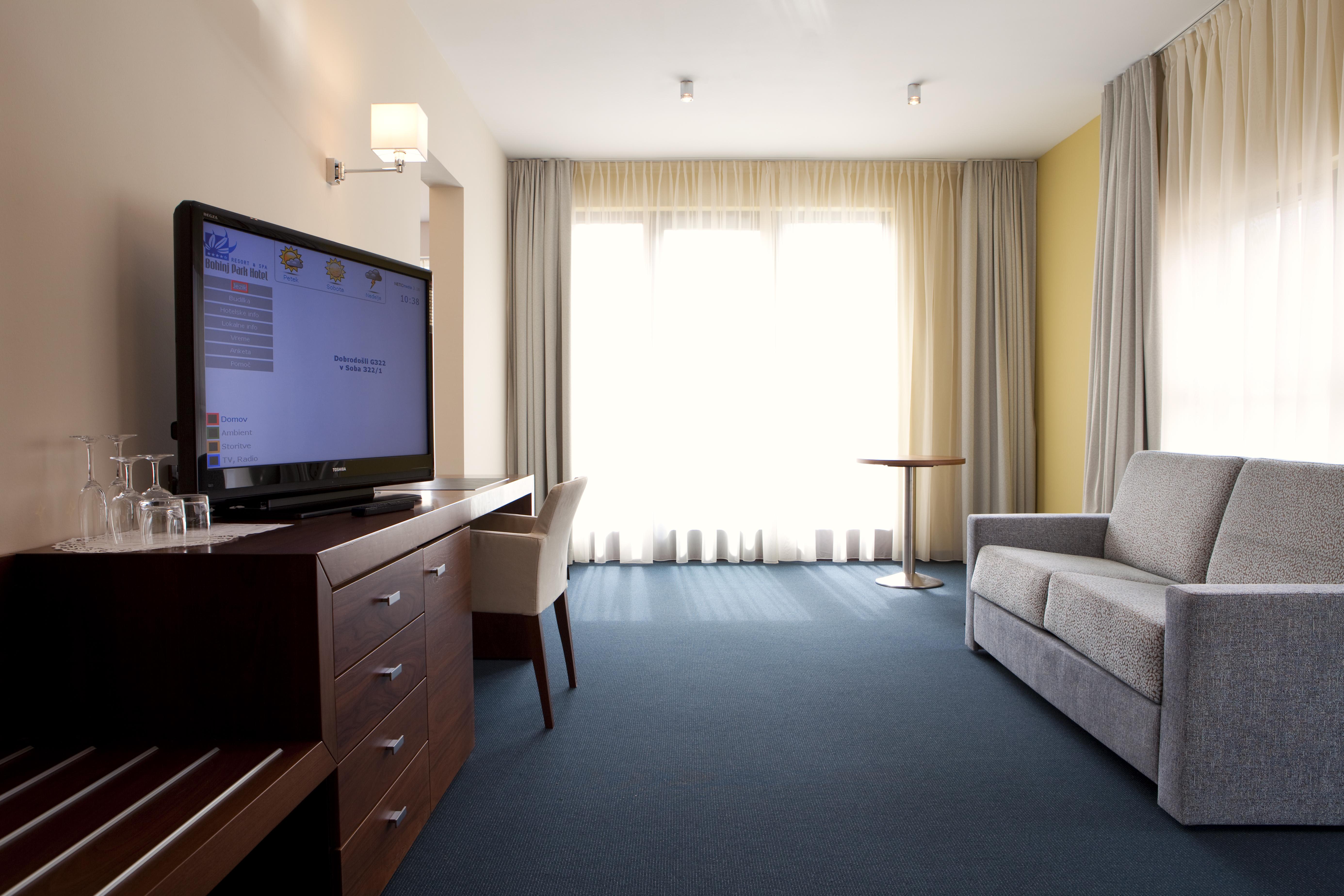 บอฮินจ์ อีโค โฮเต็ล 4 สตาร์+ Hotel Bohinjska Bistrica ภายนอก รูปภาพ